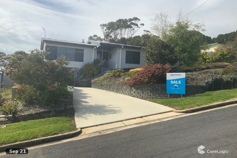 11 Seaside Cres, Penguin, TAS 7316