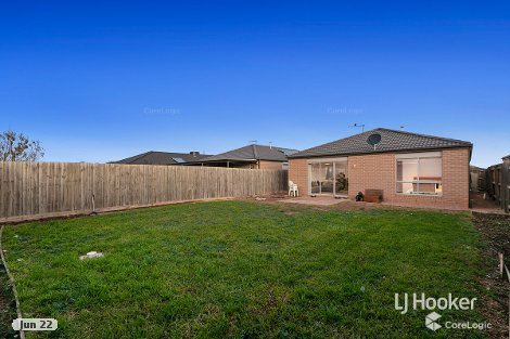 62 Toolern Waters Dr, Weir Views, VIC 3338