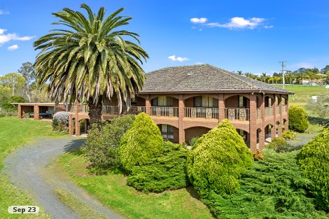 210 Beenak Rd, Wandin North, VIC 3139