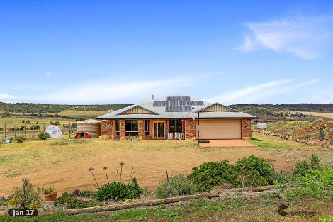 17 Reuchle Rd, Glencoe, QLD 4352