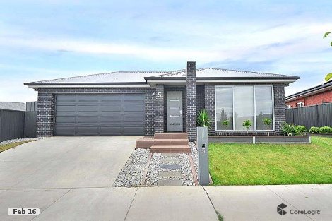 5 Sutcliffe St, Lucas, VIC 3350