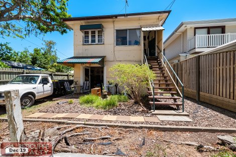 6 Rock St, Scarborough, QLD 4020