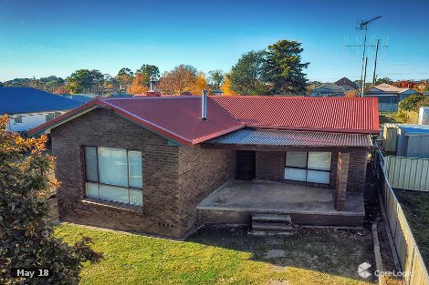 18 Wade St, Crookwell, NSW 2583