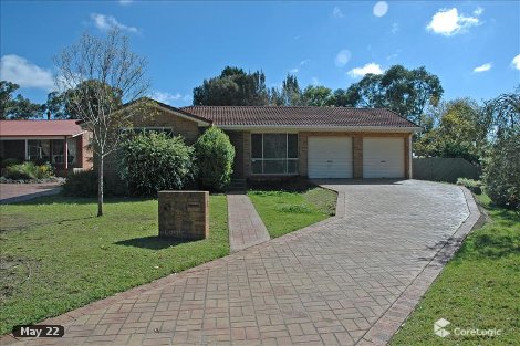 10 Farrelly Pl, Bomaderry, NSW 2541