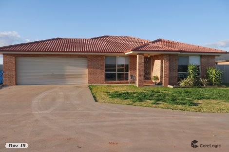 11 Golf Club Dr, Leeton, NSW 2705