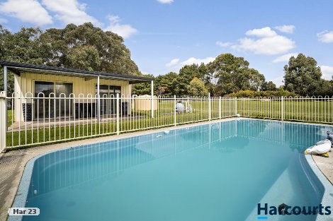 5 Woodlands Rd, Enfield, VIC 3352