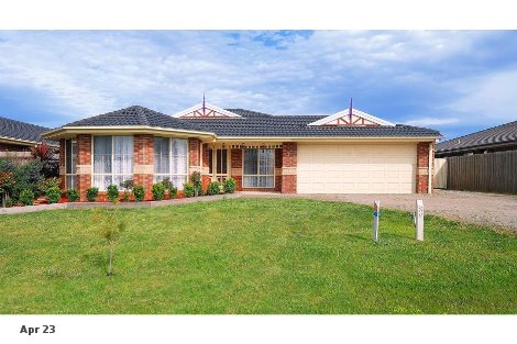 7 Georgia Cl, Tooradin, VIC 3980