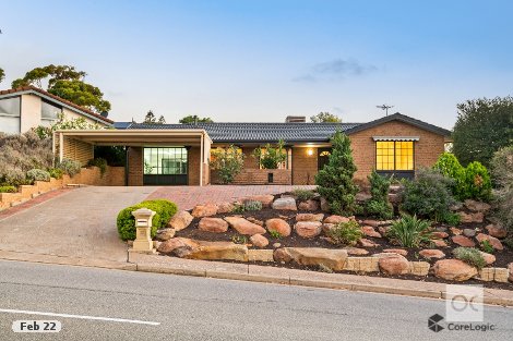 27 Minnipa Dr, Hallett Cove, SA 5158