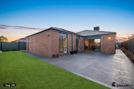 13 Cardigan Cl, Melton South, VIC 3338