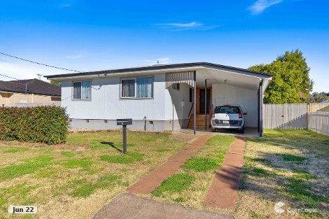 8 Cecil St, Oakey, QLD 4401