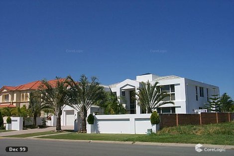 9 Sir Bruce Small Bvd, Benowa, QLD 4217