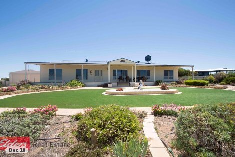 15 Seaview Rd, Perlubie, SA 5680