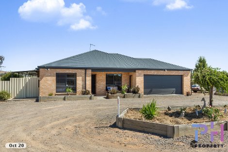 54 Harold Rd, Elphinstone, VIC 3448