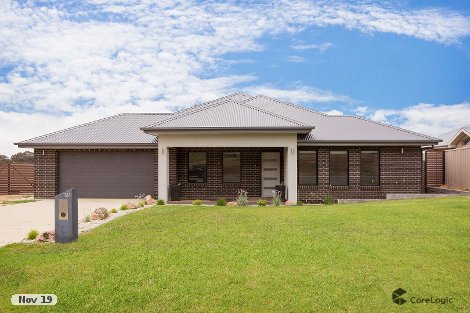 141 Fenchurch Dr, Springdale Heights, NSW 2641