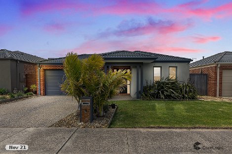 16 Fieldstone Cres, Cranbourne North, VIC 3977