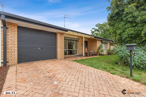 2/1 Cambridge Cres, Broulee, NSW 2537