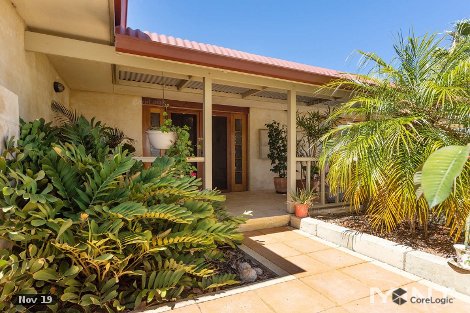 93b Barrington St, Lake Coogee, WA 6166