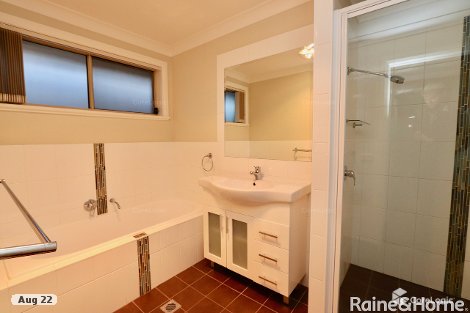 2a Billabong Cl, Kelso, NSW 2795