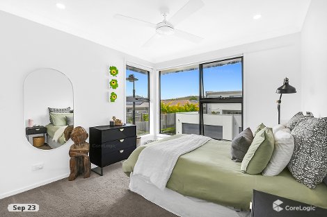 35/2 Flametree Cct, Arundel, QLD 4214