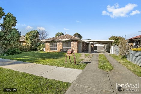 13 Mawarra Dr, Delacombe, VIC 3356