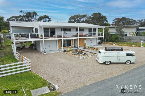 6 Lind Dr, Lake Tyers Beach, VIC 3909