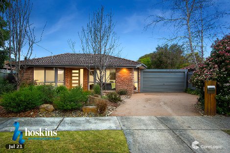 17 Eskdale Dr, Croydon Hills, VIC 3136