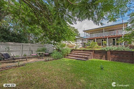 32 Dobbs St, Holland Park West, QLD 4121