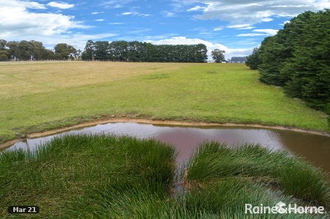 335 Couangalt Rd, Gisborne South, VIC 3437