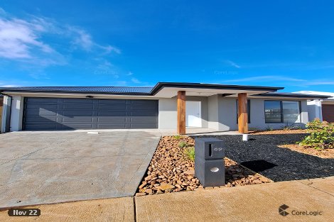 62 Lynwood Dr, Thornhill Park, VIC 3335