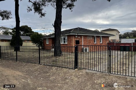 36 Wangaroa Cres, Lethbridge Park, NSW 2770