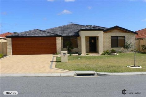 7 Sandringham Dr, Darch, WA 6065