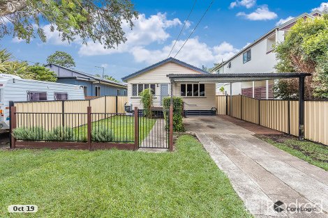 17 Inglis St, Woody Point, QLD 4019