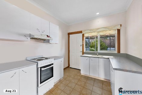 8 Young St, East Devonport, TAS 7310