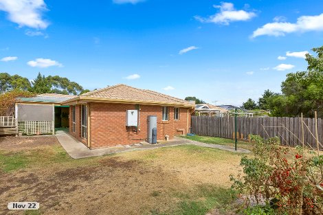 26 Flint Cres, Delahey, VIC 3037