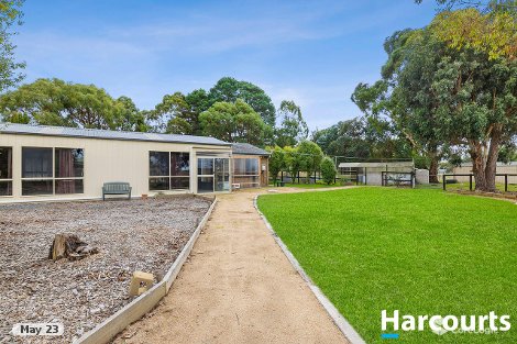 33 Hayes Dr, Smythes Creek, VIC 3351