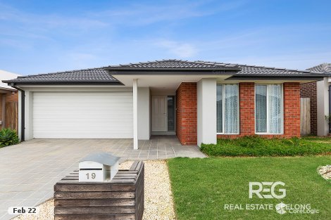 19 Snedden St, Armstrong Creek, VIC 3217