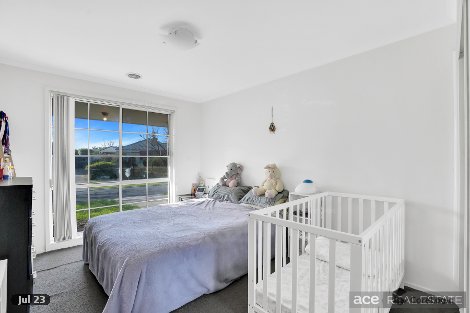 1 Nicholson Cl, Werribee, VIC 3030