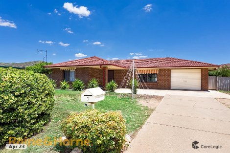 7 Lyons Cres, Forest Hill, NSW 2651