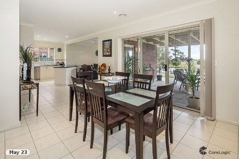 29 St Andrews Pl, Lake Gardens, VIC 3355