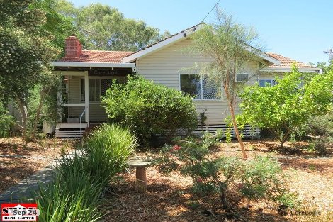 36 Jinda Rd, Koongamia, WA 6056