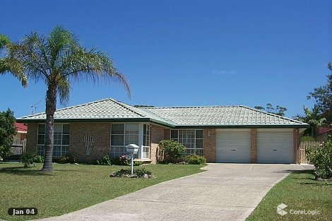 2 Lauren Cl, North Haven, NSW 2443