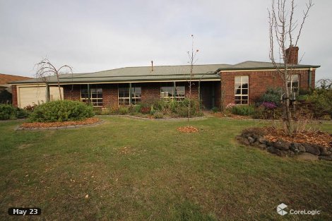 2 Shari Dr, Delacombe, VIC 3356