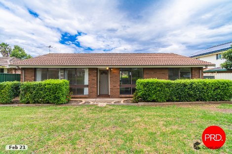 12 Hyacinth Ave, Macquarie Fields, NSW 2564