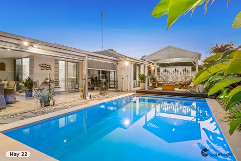 8 Wave Ave, Noosaville, QLD 4566