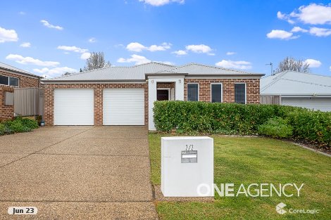 2/2 Clarence Pl, Tatton, NSW 2650