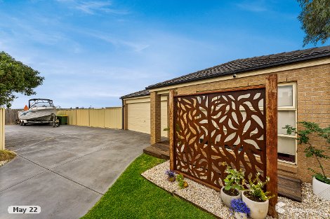 4 Belvedere Dr, Pakenham, VIC 3810