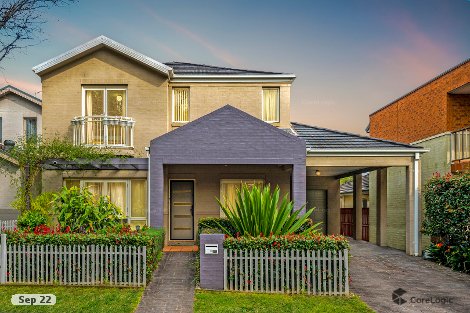 32 Birriwa Cct, Mount Annan, NSW 2567