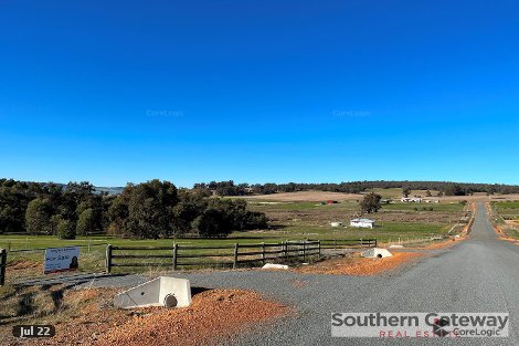 Mellows Rd, Wandering, WA 6308