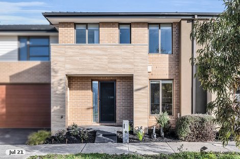 15 Peppertree Pde, Craigieburn, VIC 3064