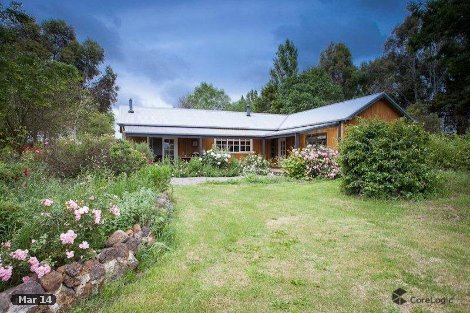 136 Shannons Rd, Lancefield, VIC 3435